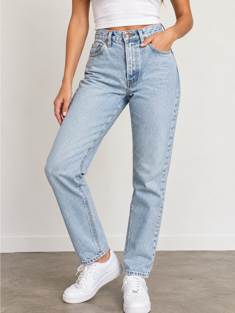Vintage Wrangler Light Wash High Rise Tapered Mom Jeans 90s Denim size 12